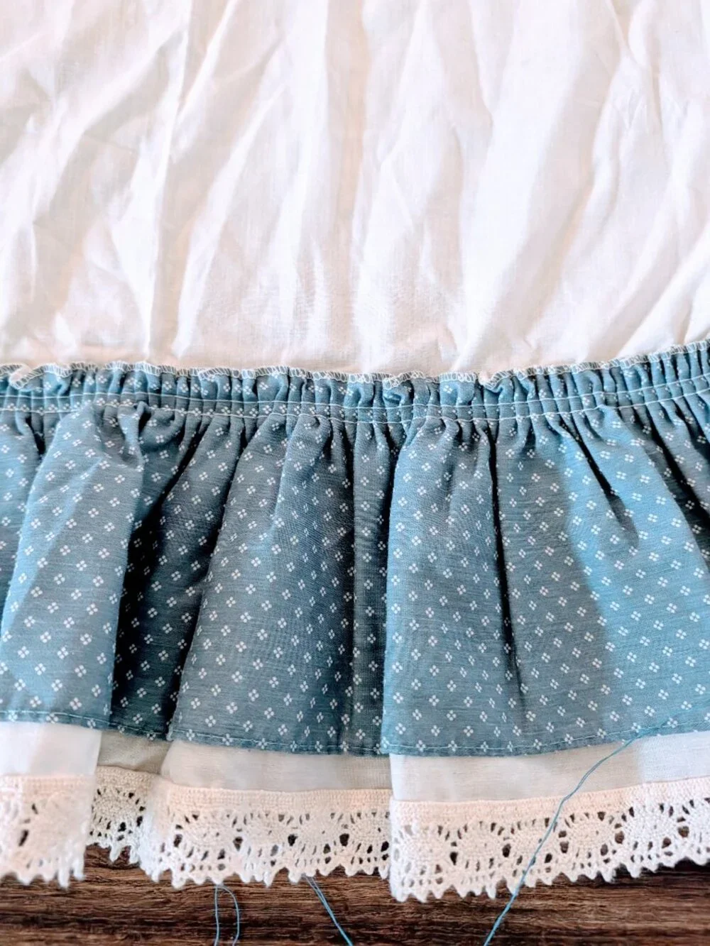 VTG 80s Blue Floral Cottagecore Curtain Panel Cotton Linen Ruffle Farmhouse
